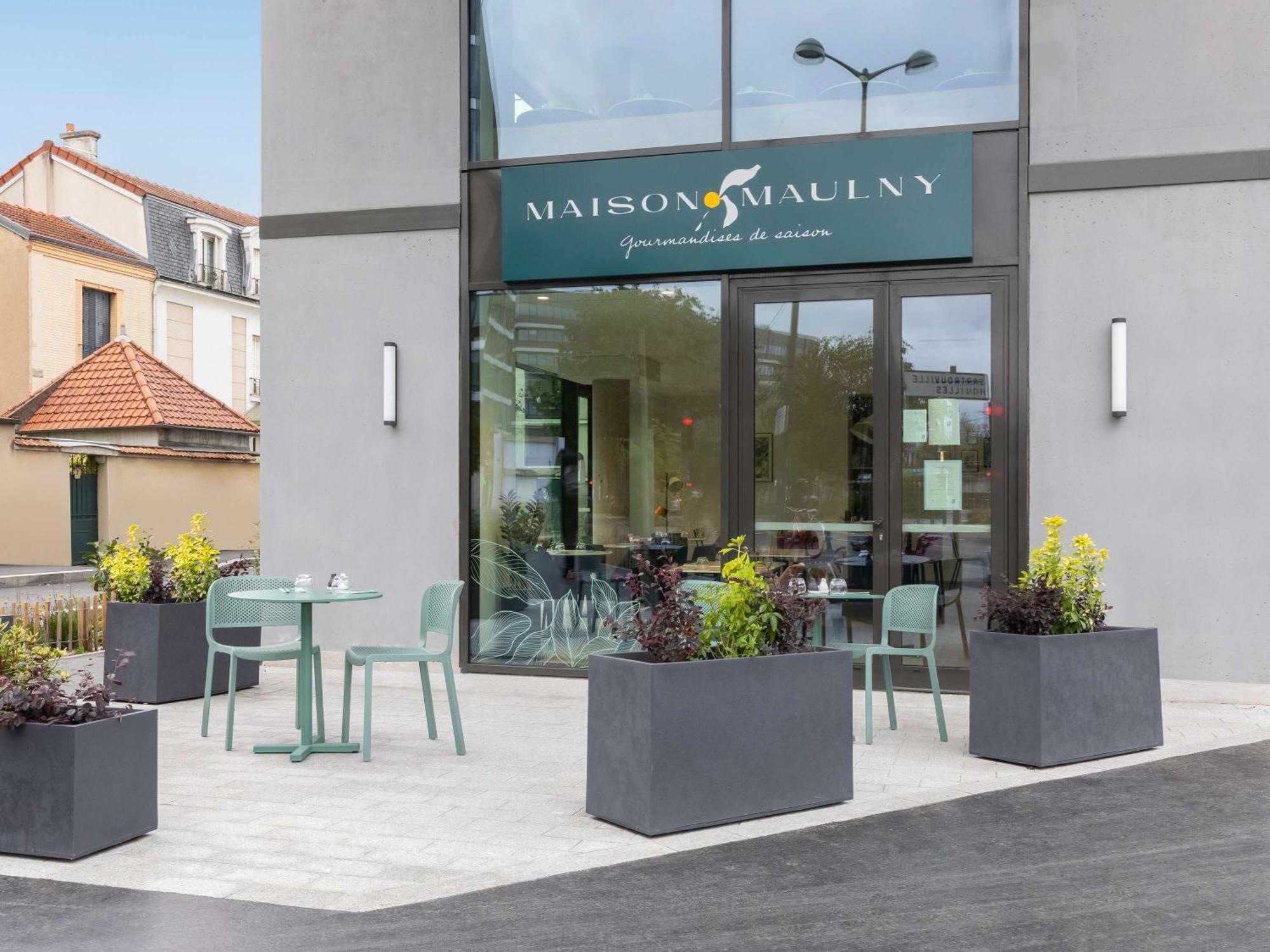 Hotel Ibis Styles Bezons Paris La Defense Exterior foto